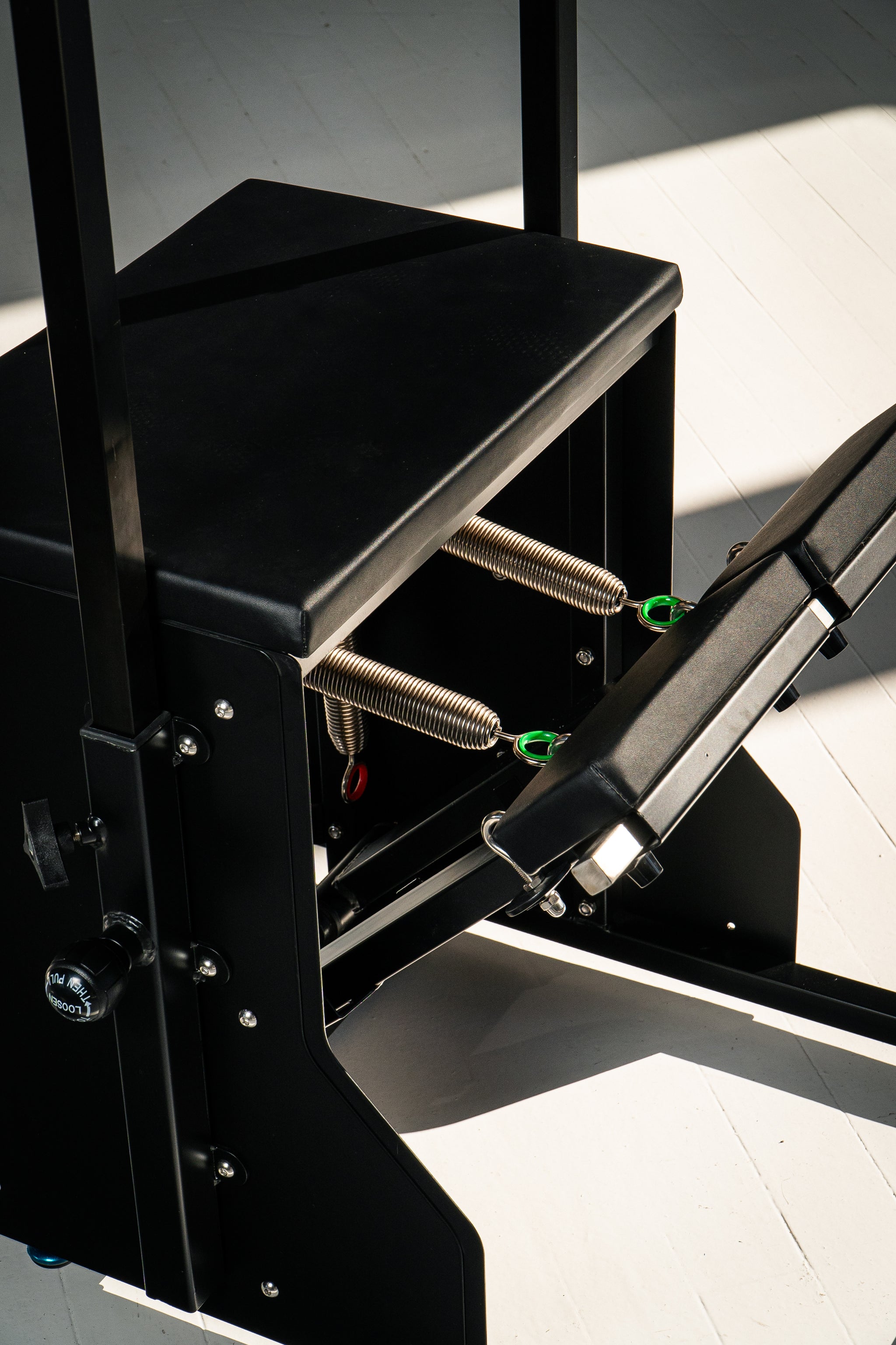 Box Step© Black Edition Chair