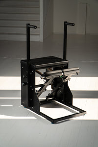 Box Step© Black Edition Chair